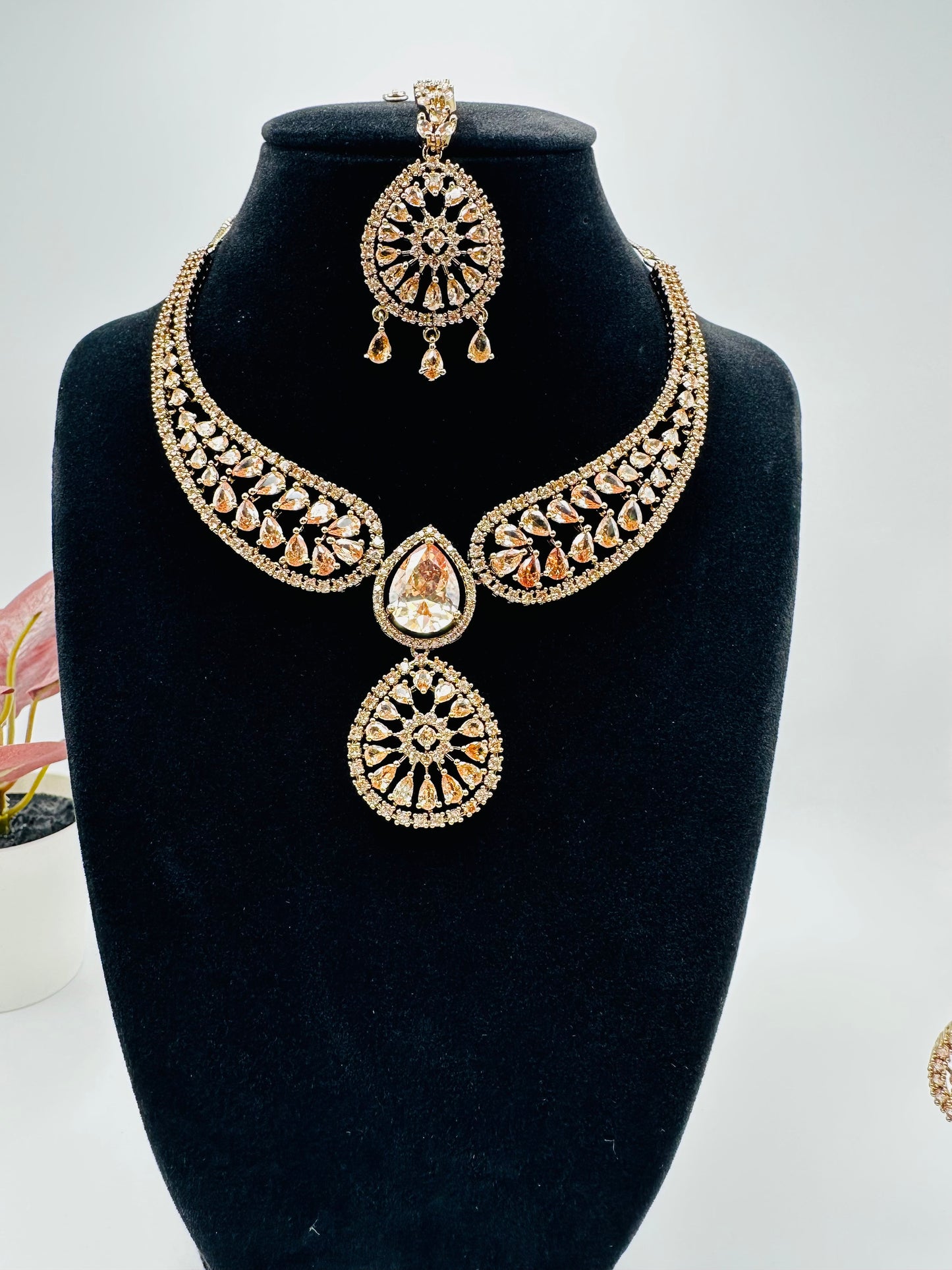 Nooré Sitara- AD sets