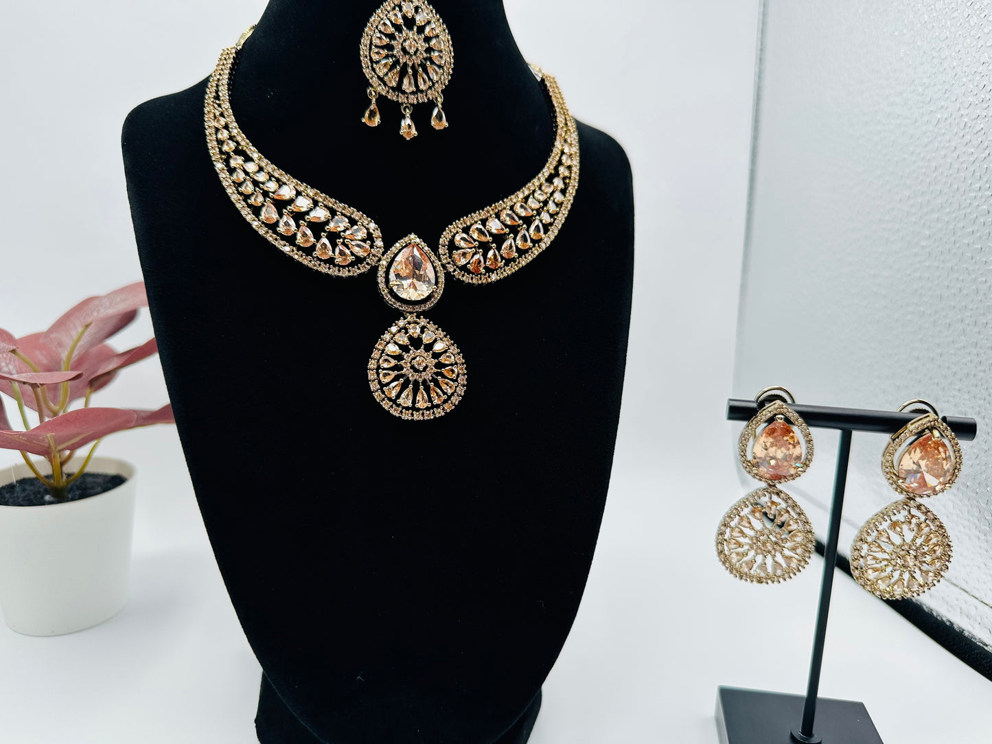 Nooré Sitara- AD sets